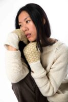 Skandinavische Wollstrickhandschuhe mit Rautenmuster "Iris" Merinowolle