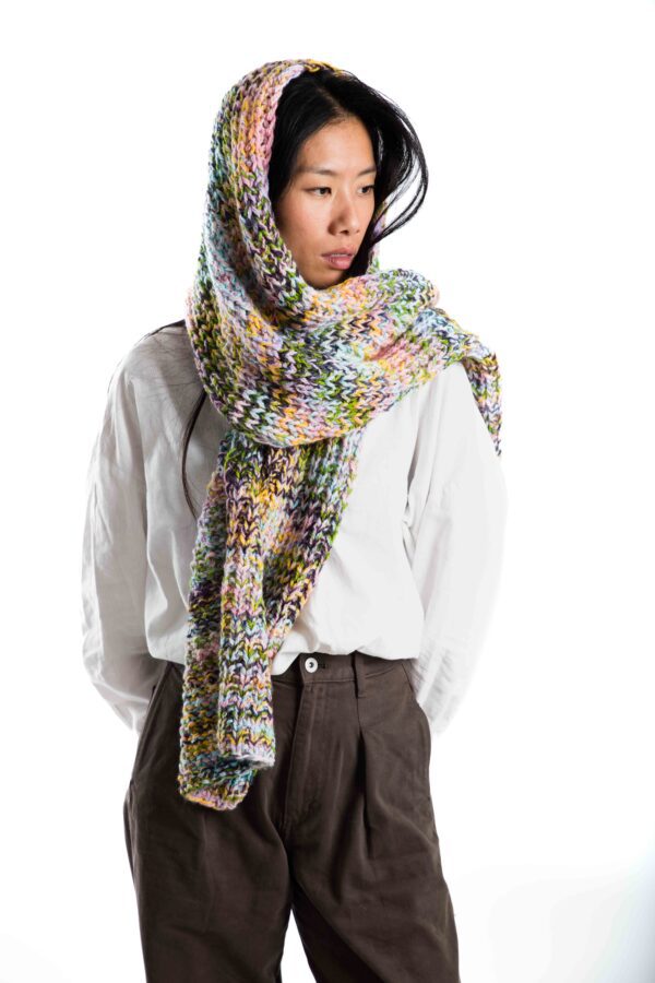 Handgestrickter Merinoschal "Sol" in fröhlichem Multicolor