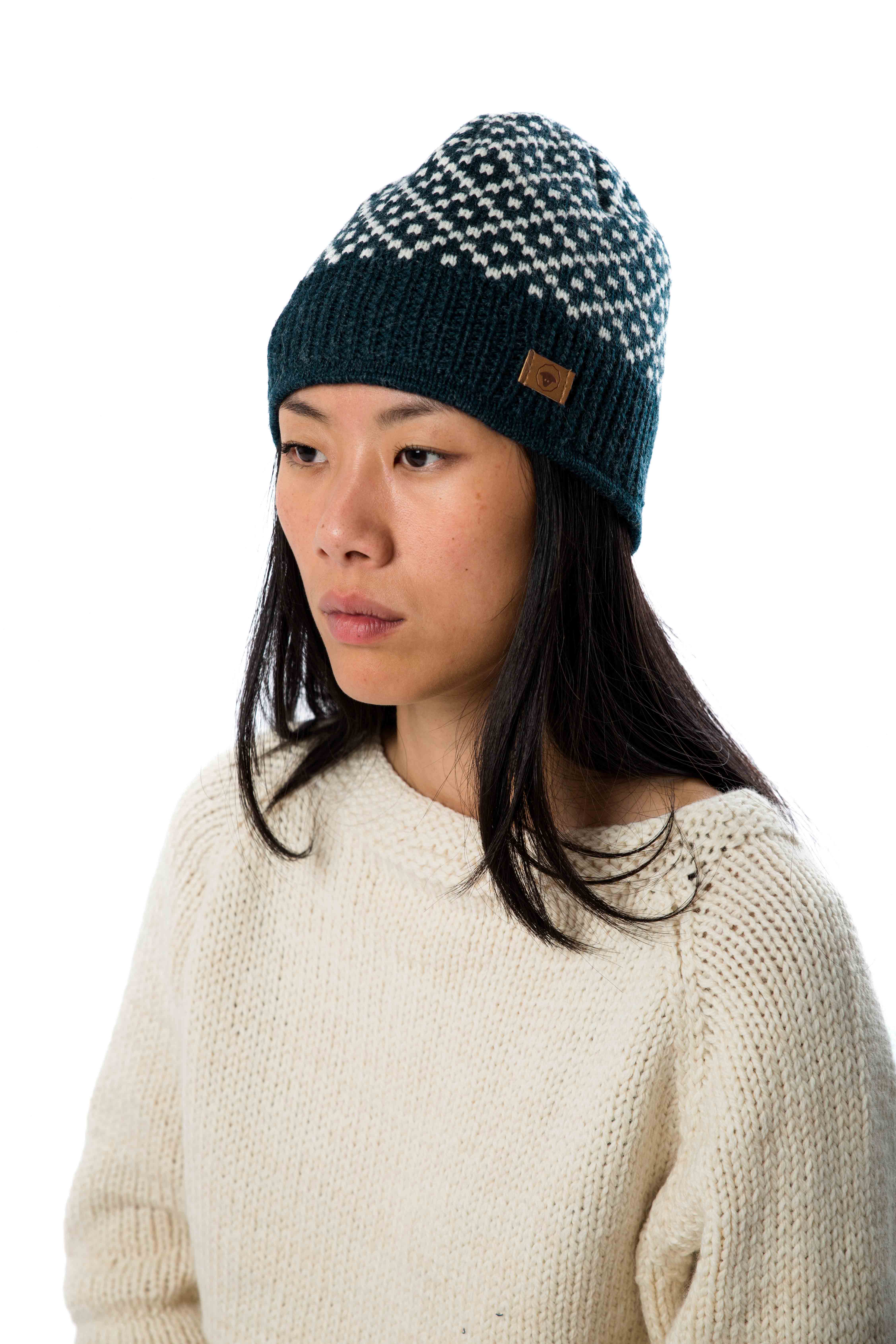 Skandinavische Strickmütze "Tinka" mit Norweger-Muster aus Merinowolle