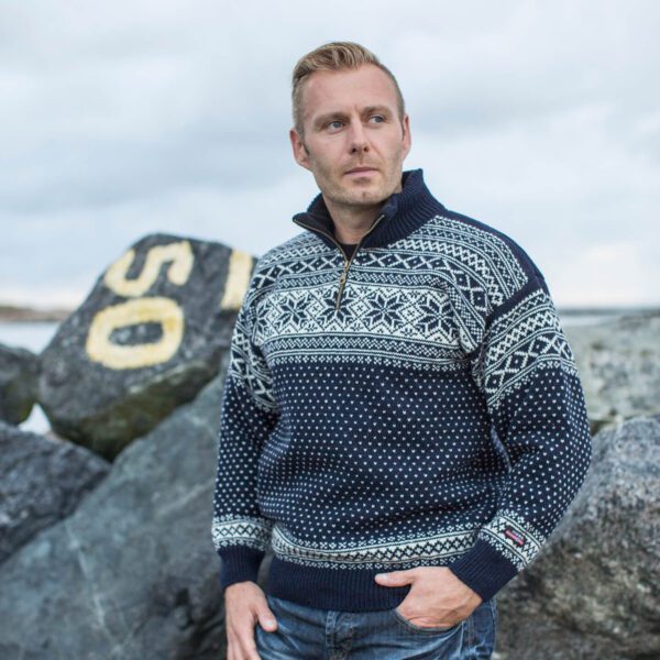 Norweger Pullover "Morten" Schneeflocken Muster, 100 % Schurwolle