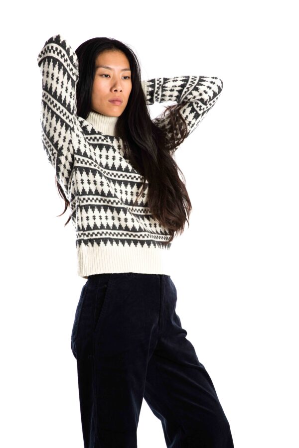 Skandinavischer Merinowolle-Pullover Rollkragen "Gunhild" COAL