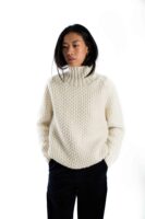 Skandinavischer Merinowolle-Pullover "Butterfly" Rollkragen Handgestrickt