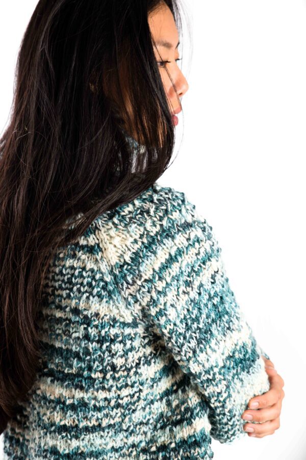 Skandinavischer Merinowolle-Pullover "Butterfly" Rollkragen Handgestrickt