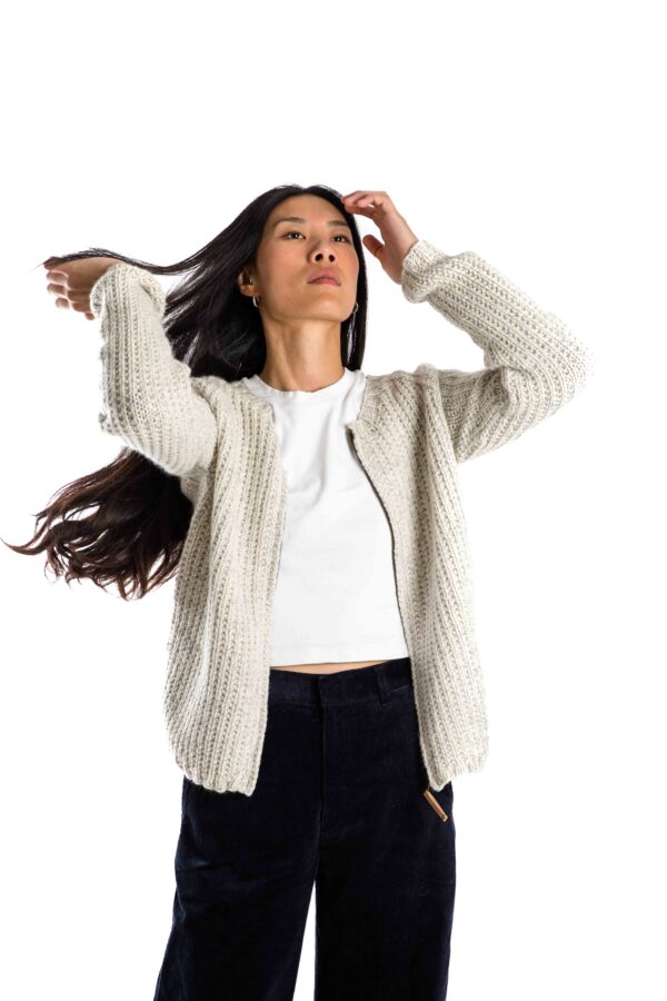 Handgestrickter Woll-Cardigan "Sol" Multicolor / Creme weiss