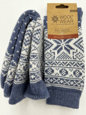 Skandinavische Wollsocken "Hyggesokker" 60% Lammwolle Schneeflockenmuster