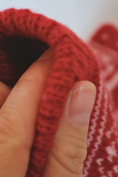 Skandinavische Wollsocken "Hyggesokker" 60% Lammwolle Schneeflockenmuster