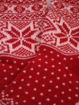 Dänische Wollsocken "Hyggesokker" 60% Lammwolle Schneeflockenmuster
