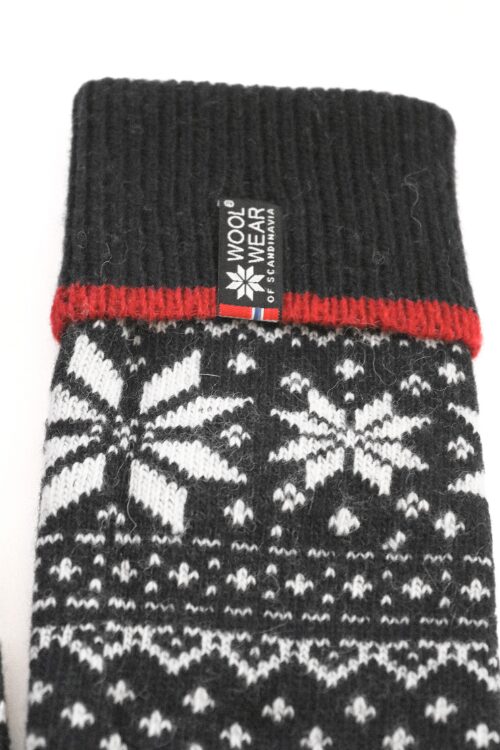 Skandinavische Wollsocken Schneeflockenmuster 70% Lammwolle